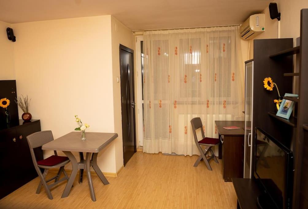 Garsoniera Linistita Zona Vitan Bucureşti Eksteriør bilde